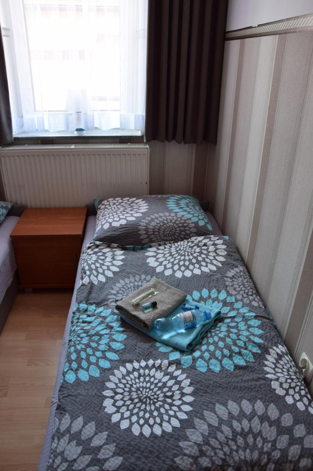 Noclegi Viktor Kalwaria Zebrzydowska Esterno foto